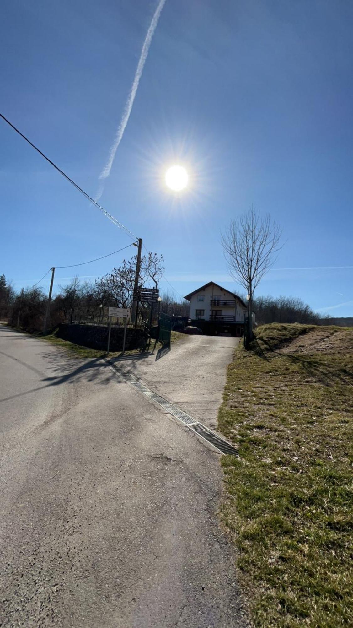 Apartman Denis Una Luzine Exteriör bild